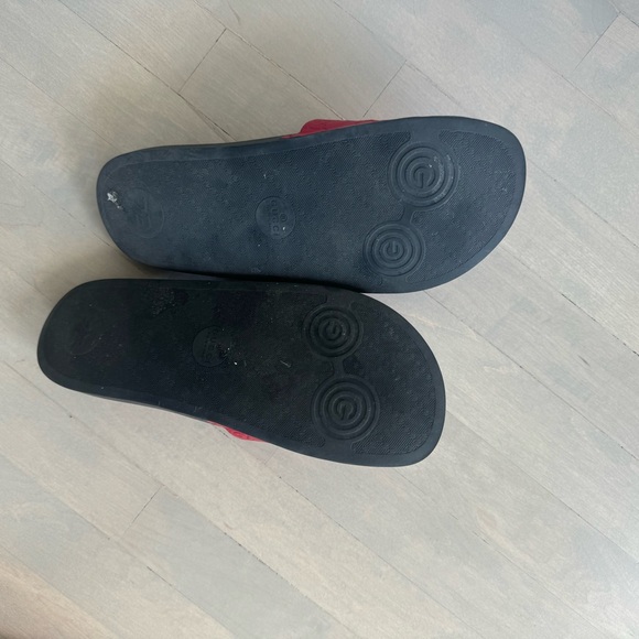 Gucci Slides - Picture 2 of 2